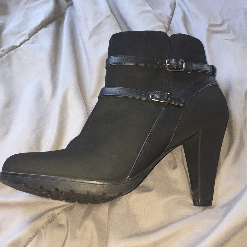 High heeled booties